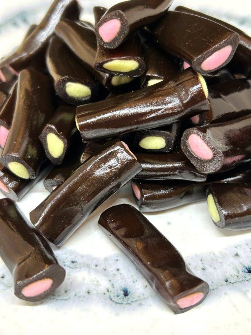Cocobat réglisse intense – bonbon bâton de réglisse fourré au cœur tendre