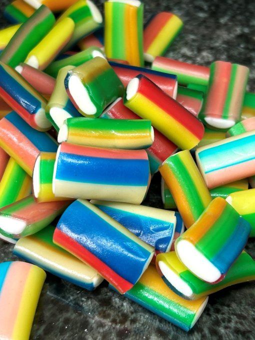 bonbons moches lisses mélange bonbons fruités colorés surprise