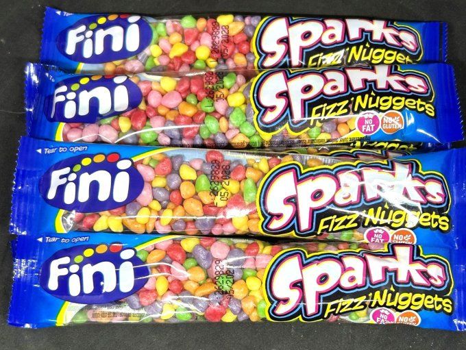 Fini Sparks Fizz 16g – bonbons pétillants multicolores aux saveurs fruitées et acidulées