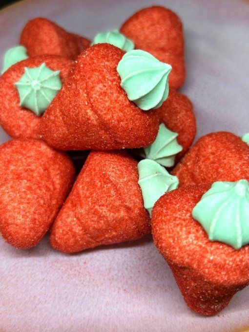 Fraise xxl marshmallow guimauve géante pour candy bar anniversaire gâteau de bonbons