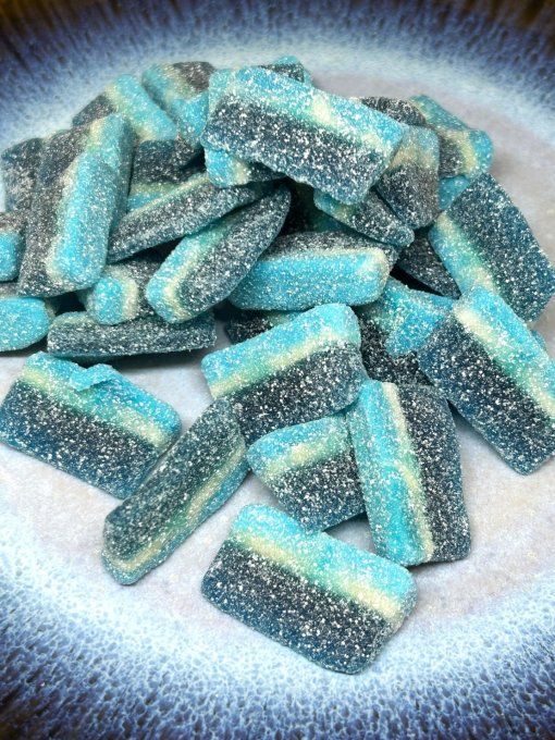 Tranche bleue framboise bonbon acidulé tendre pour candy bar anniversaire
